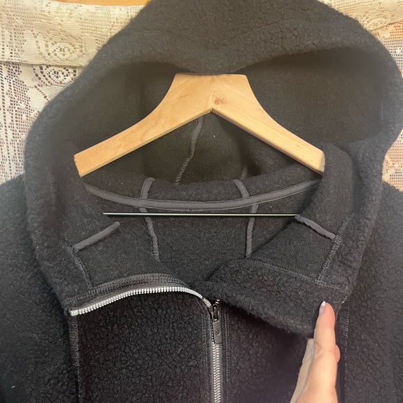 lululemon athletica Black Hooded Jacket - Picture 9 of 12